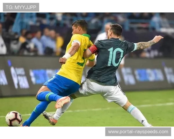 欧冠球场安全新规：针对烟花爆竹管控升级，客队球迷区域隔离措施